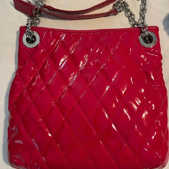 Coach Poppy Liquid Glass Red Quilted Shoulder Bag!! Needs TLC Great Bone… - Picture 14 of 16
